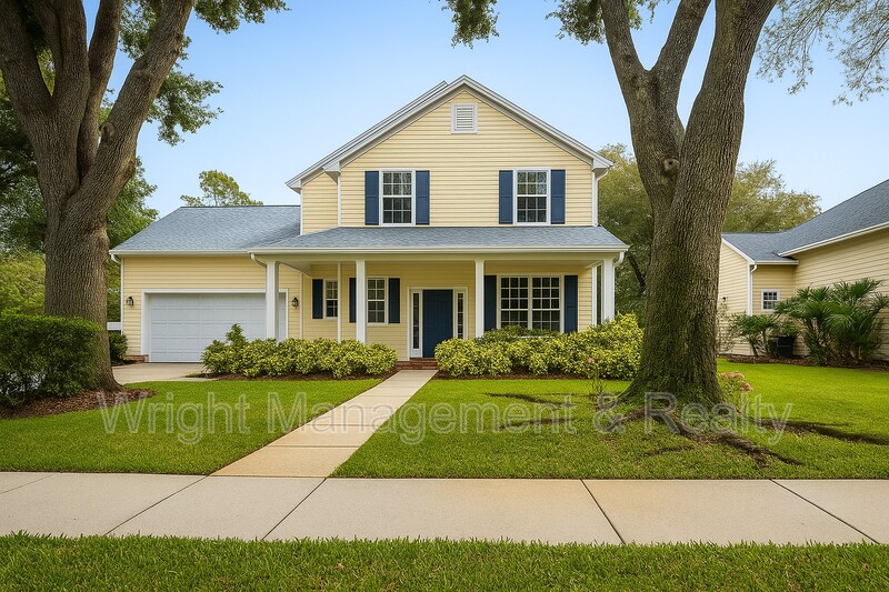 Tarpon Springs House: 1005 Misty Hollow Lane