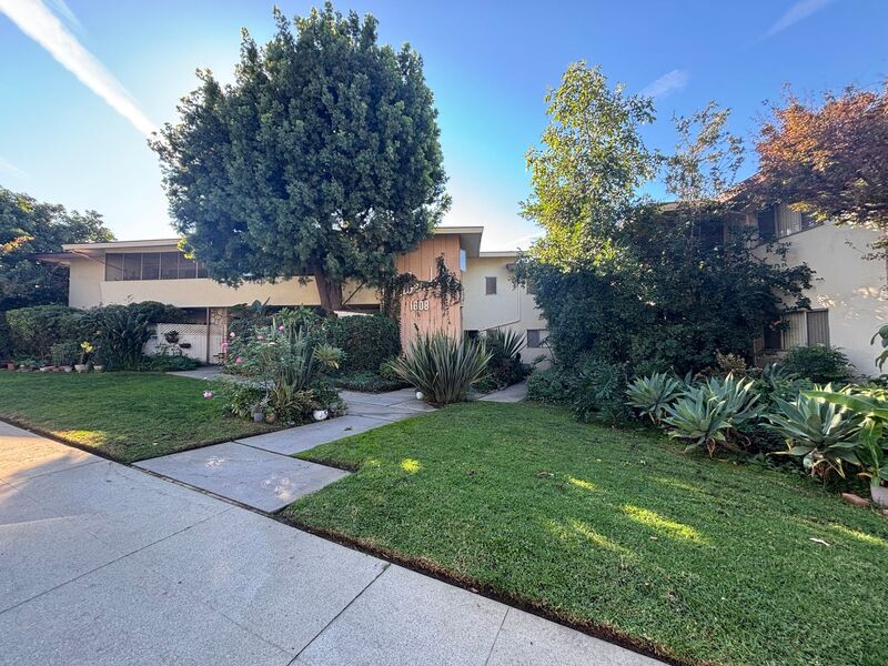 South Pasadena Condo: 1608 Amberwood Drive