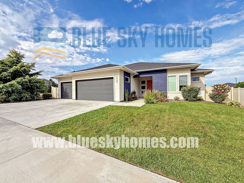 Meridian House: 4089 E Copper Point Dr