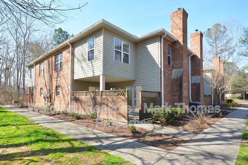 Chapel Hill Townhome: 425 Summerwalk Cir