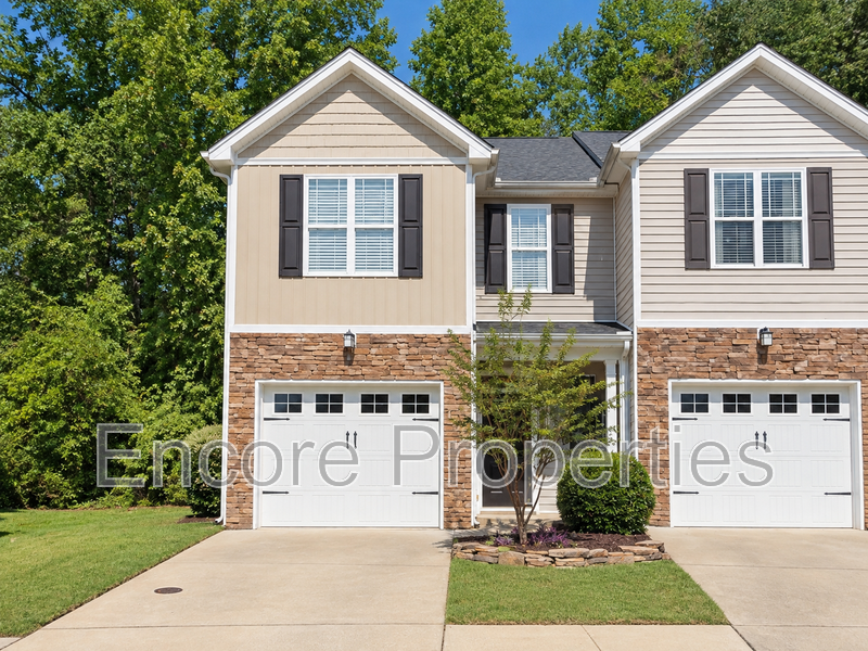 Fuquay-Varina Townhome: 710 Whitetail Creek Way