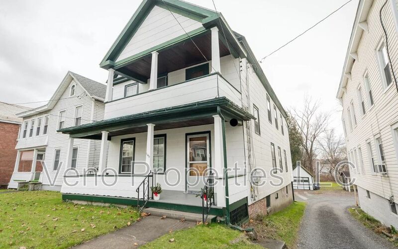 Mechanicville House: 149 Saratoga Ave.