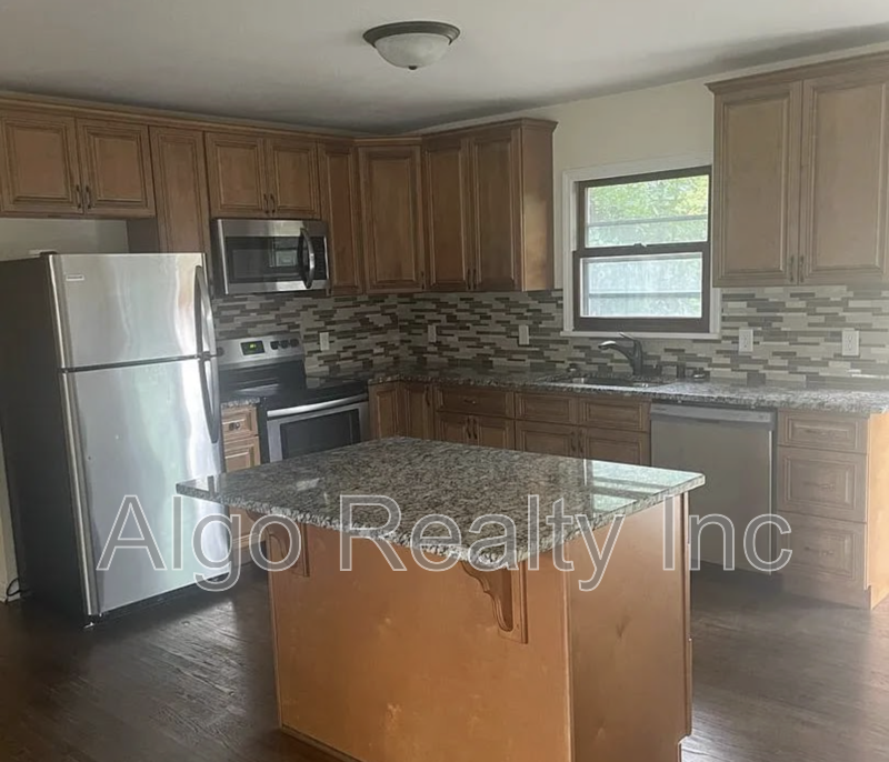 Minneapolis House: 5109 48th Avenue North