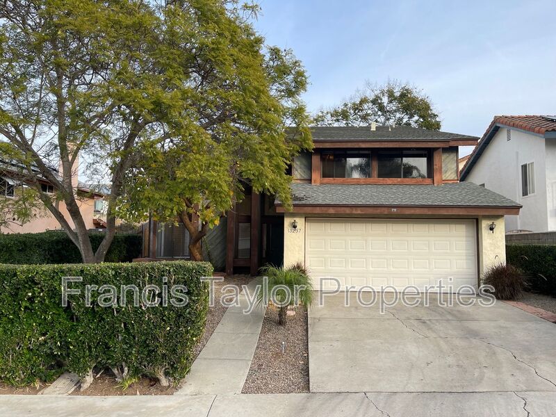 San Diego House: 13237 Sundance Avenue