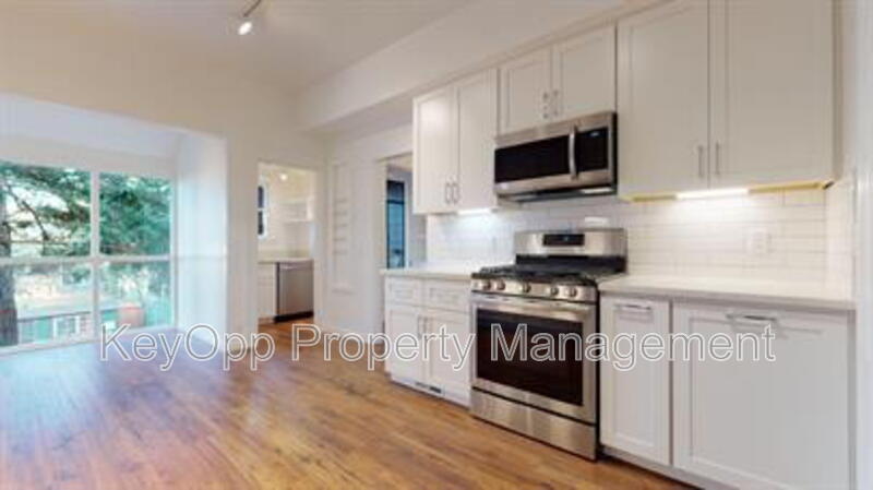 San Francisco House: 450 28th Avenue