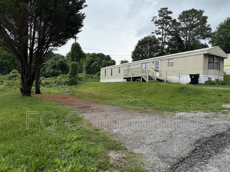 Spartanburg House: 113 Tinsley Heights Dr