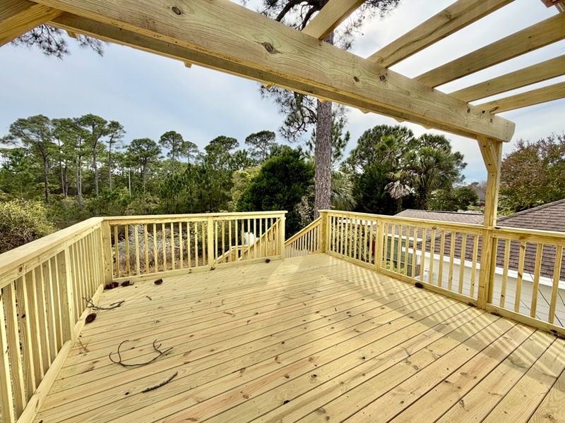 Miramar Beach House: 81 Lake Front Drive