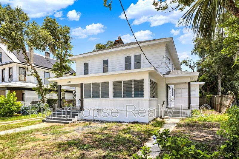 Eustis Condo: 611 South Grove Street