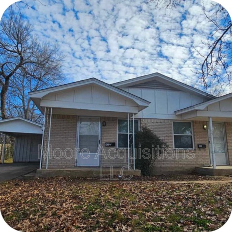 Sherman House: 1433 S Rusk St