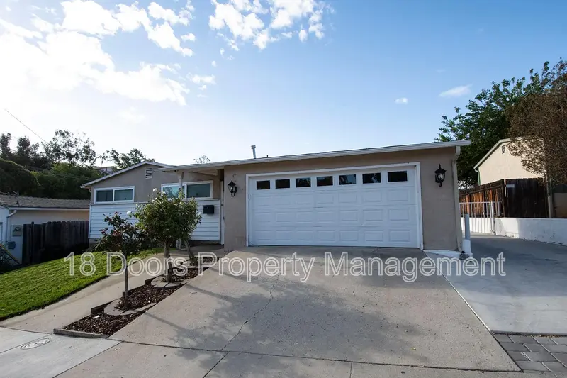 San Diego House: 5763 Baja Drive