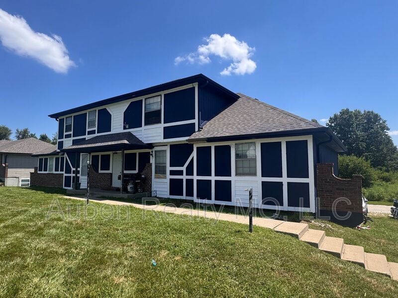 Richmond Condo: 11763 Wood Oak Ave - Unit 4