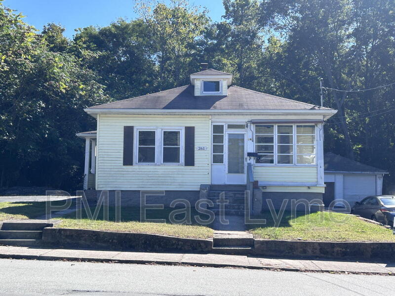 Norwich House: 261 Boswell Avenue