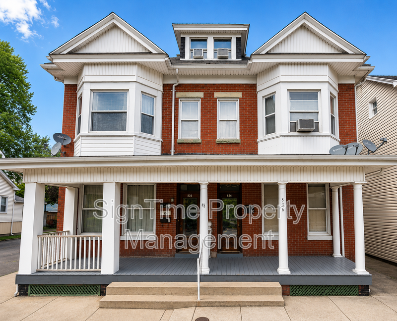 Hagerstown House: 836 West Washington Street