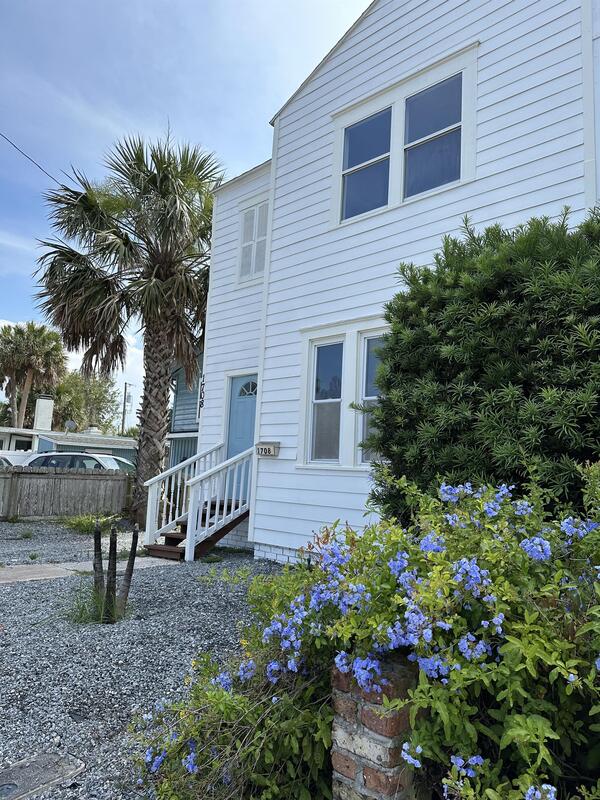 Neptune Beach Townhome: 1708 3rd Street