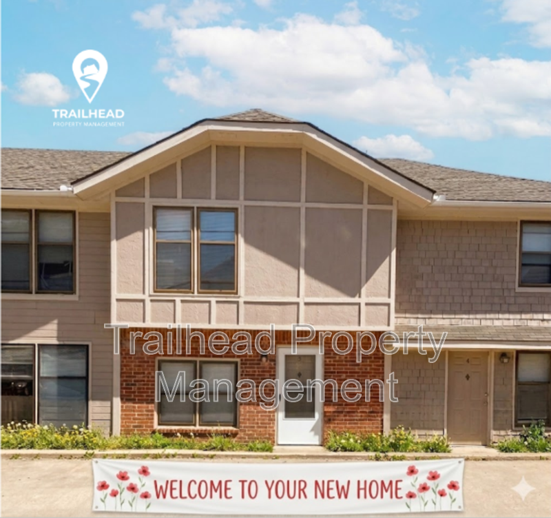 Ferrelview Townhome: 219 N Garrison Ave