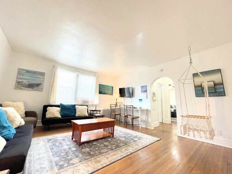 St Louis Condo: 6649 Berthold Ave