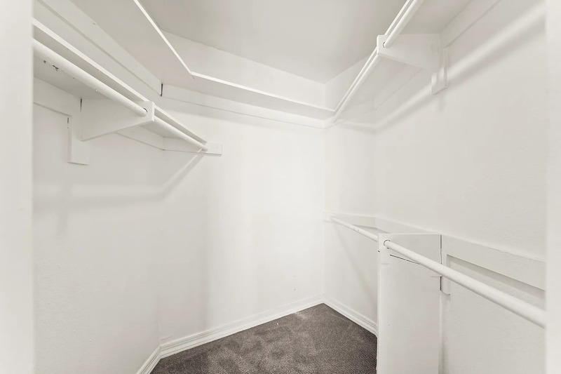 Redondo Beach Condo: 650 The Vlg
