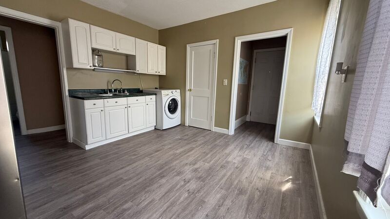 Chicopee Condo: 84 Fairview Ave