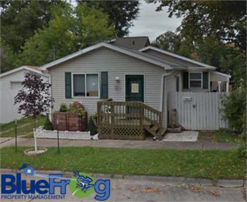 Request a Viewing for 305 South Irwin Avenue Tenant Turner