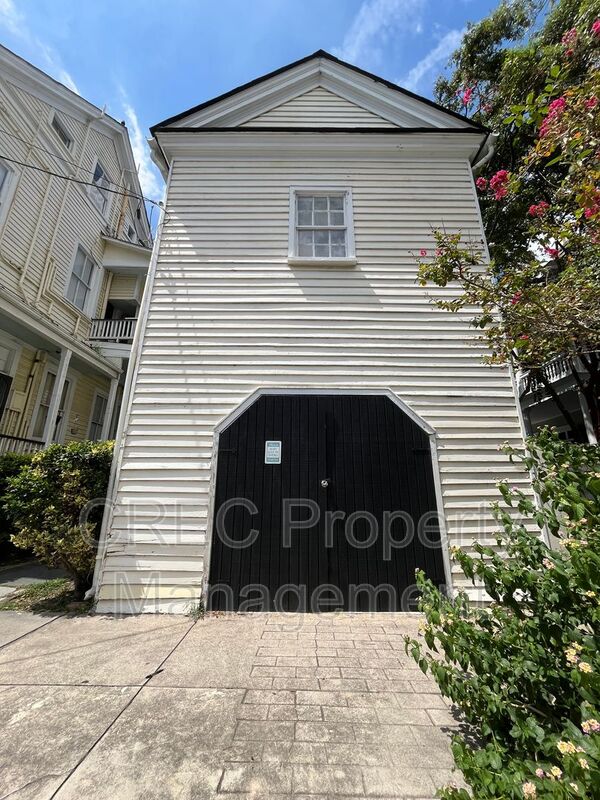 Charleston House: 3 Franklin Street