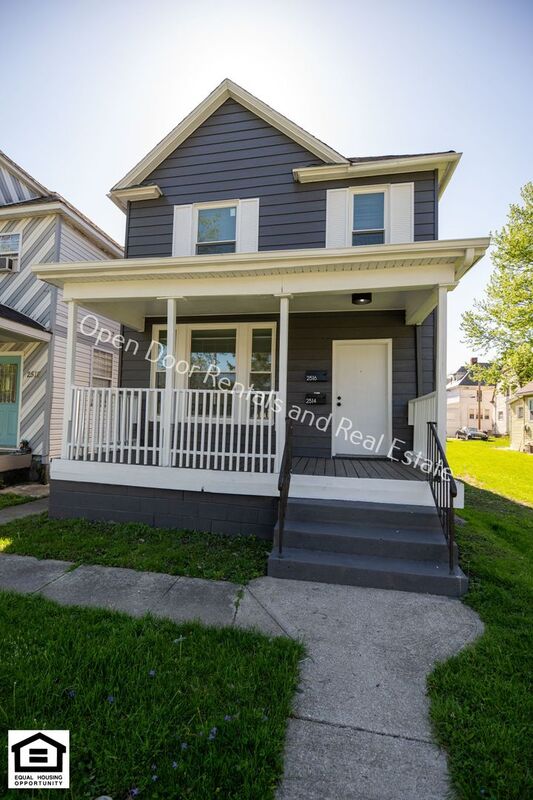 Fort Wayne House: 2514 S Lafayette st