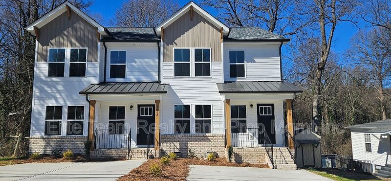 Mooresville Townhome: 382 W Moore Ave