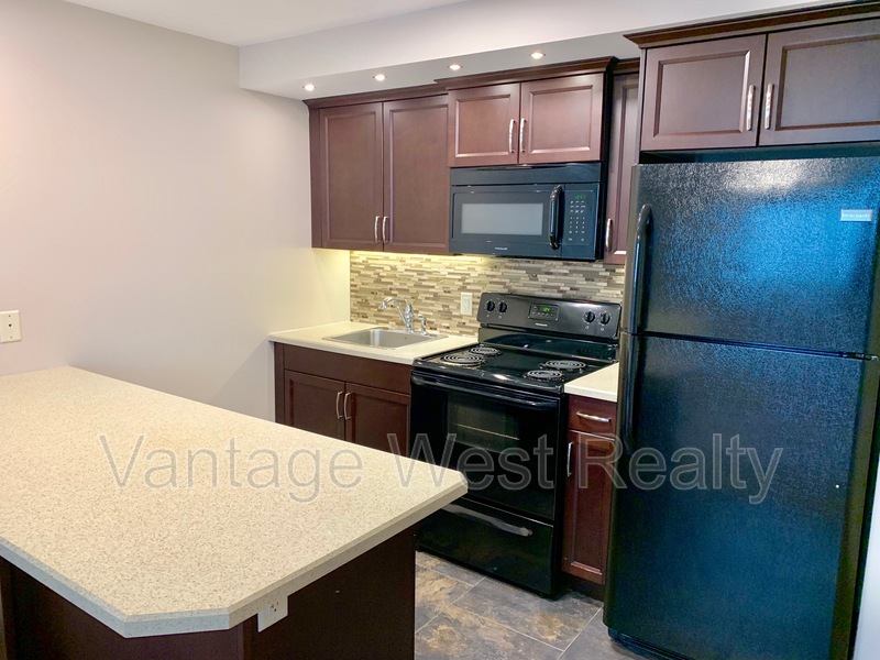 Kelowna House: 318-B Arab Rd
