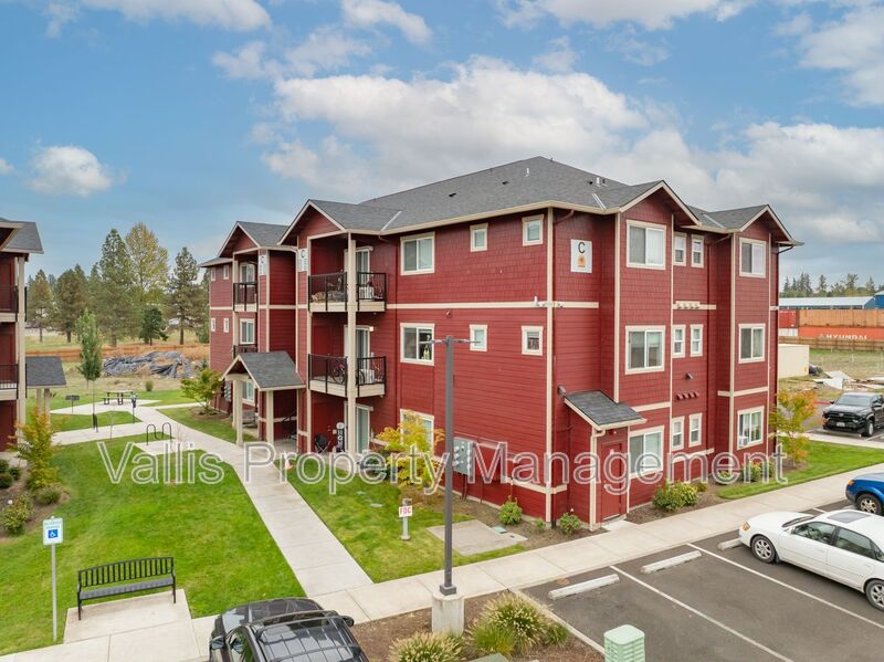 Molalla Condo: 13001 S Crompton Lane