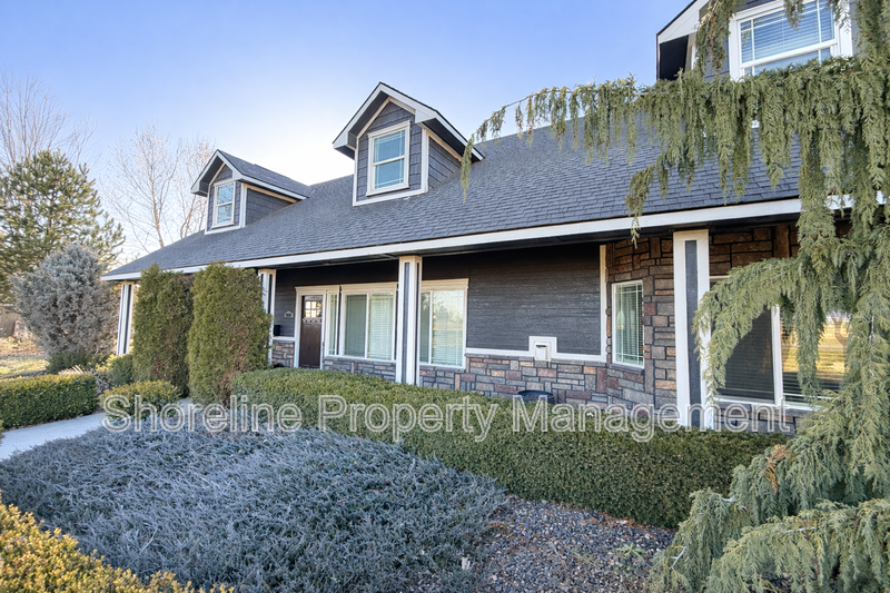 Nampa House: 18165 N Midland Blvd