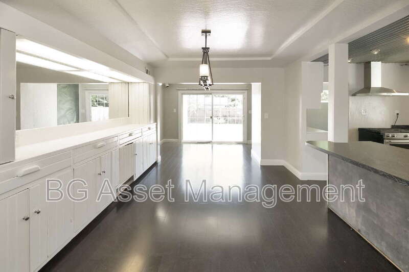 Pinole House: 2359 Prune St