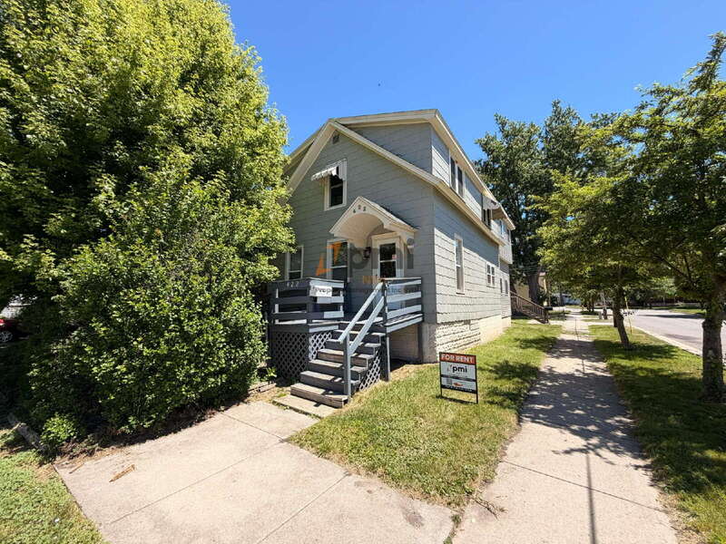 Michigan City Condo: 422 Hoyt Street