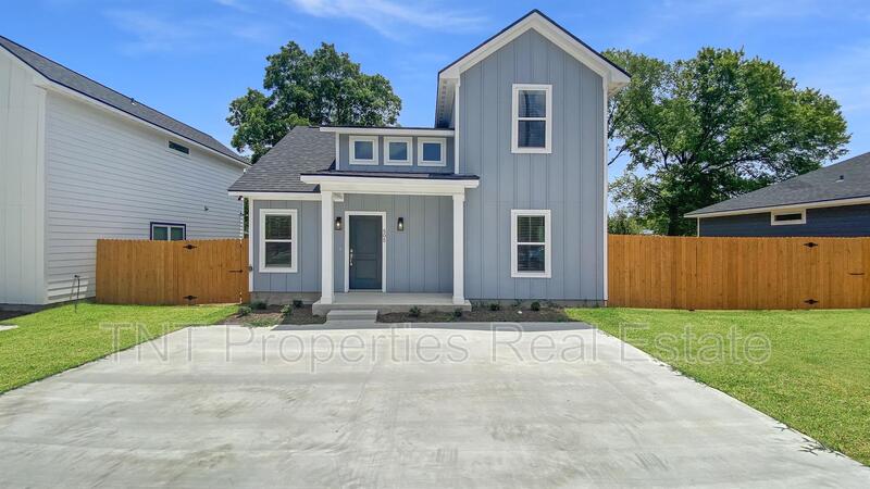 Bryan House: 505 North Logan Avenue