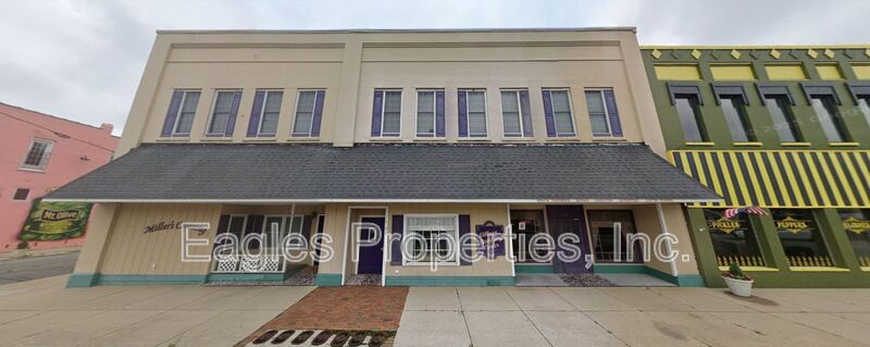 Mt. Olive House: 103 N Center