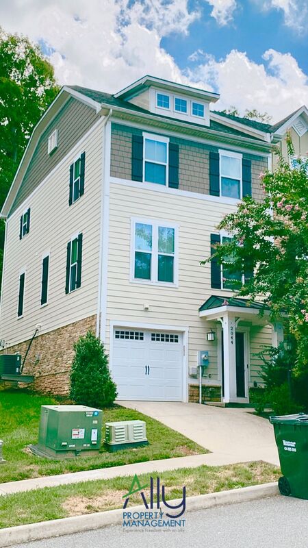 Charlottesville House: 2044 BethPage Court