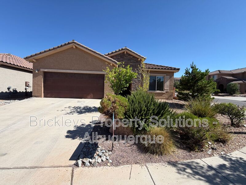 Rio Rancho House: 2861 Walsh Loop SE