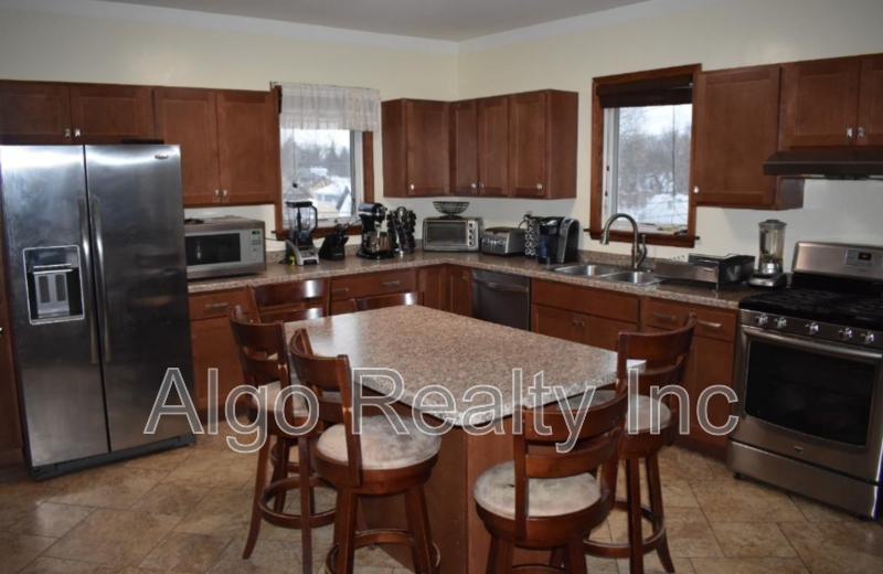 Minneapolis Condo: 2337 North James Avenue - 1