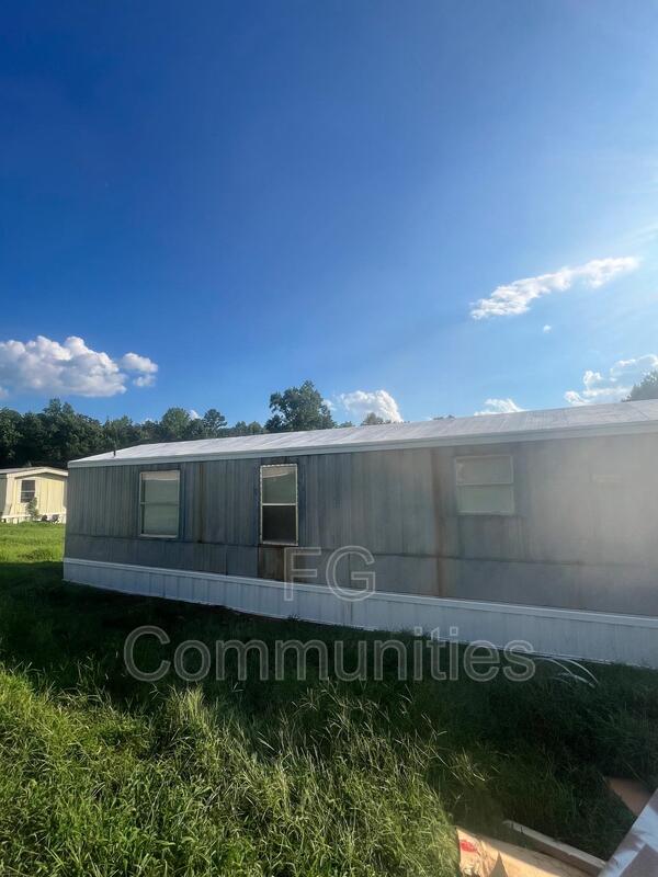 Blacksburg House: 123 Jamie Rd