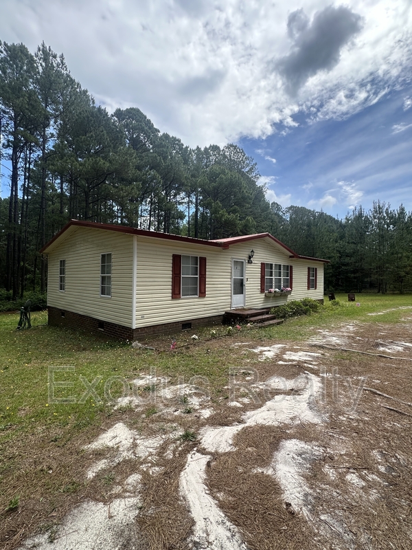 Cameron House: 154 Roping Lane