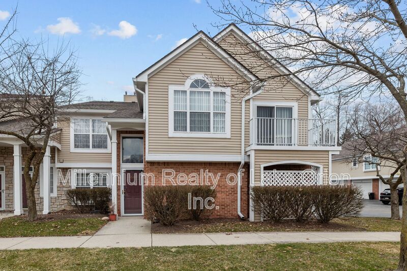 Shelby Twp Condo: 56103 Chesapeake Tr