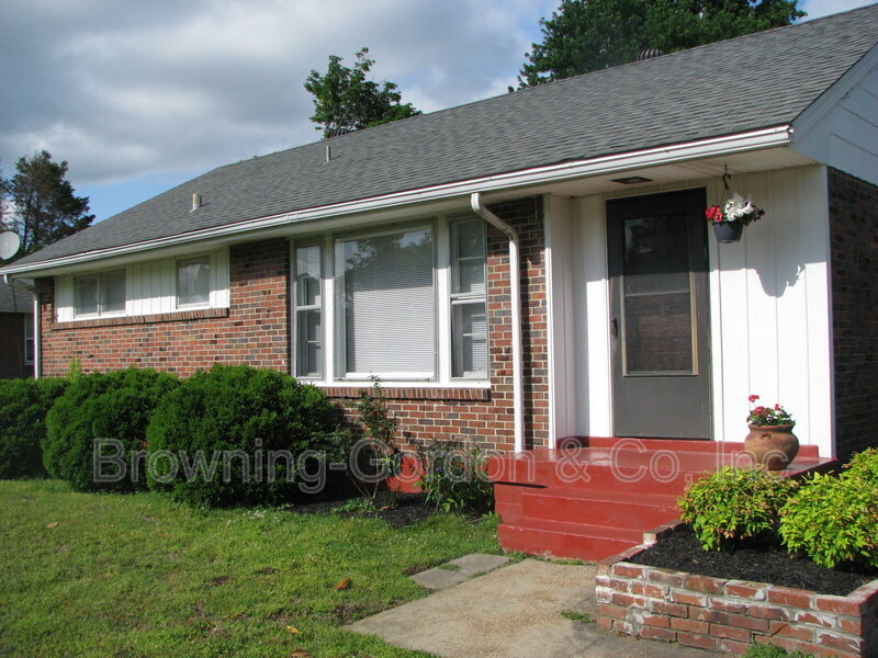 Nashville House: 227 Theodore Road