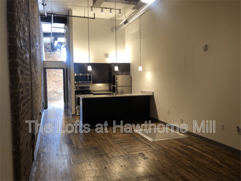 Charlotte Condo: 1101 Hawthorne Lane