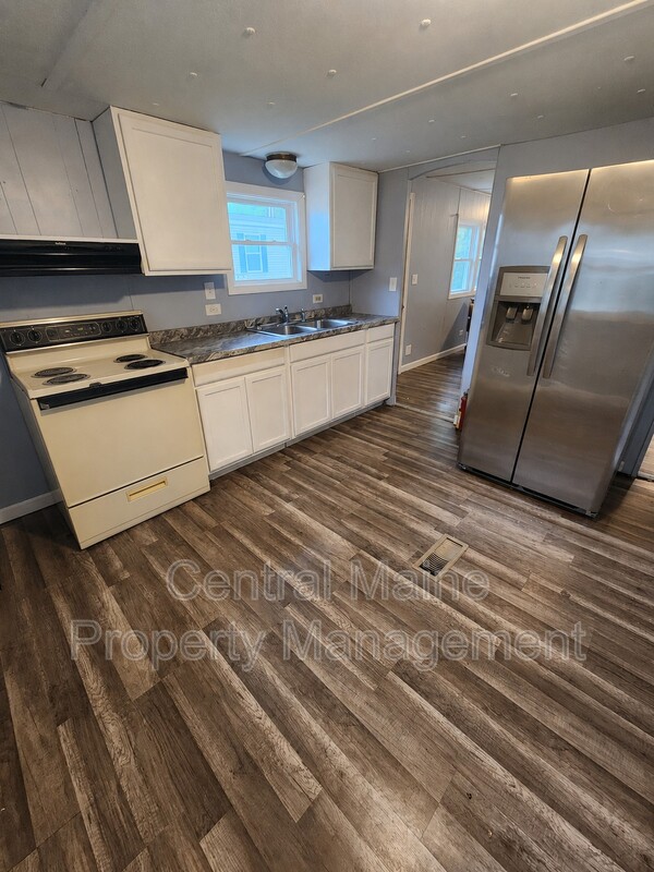 Orono House: 16 Austin Dr.