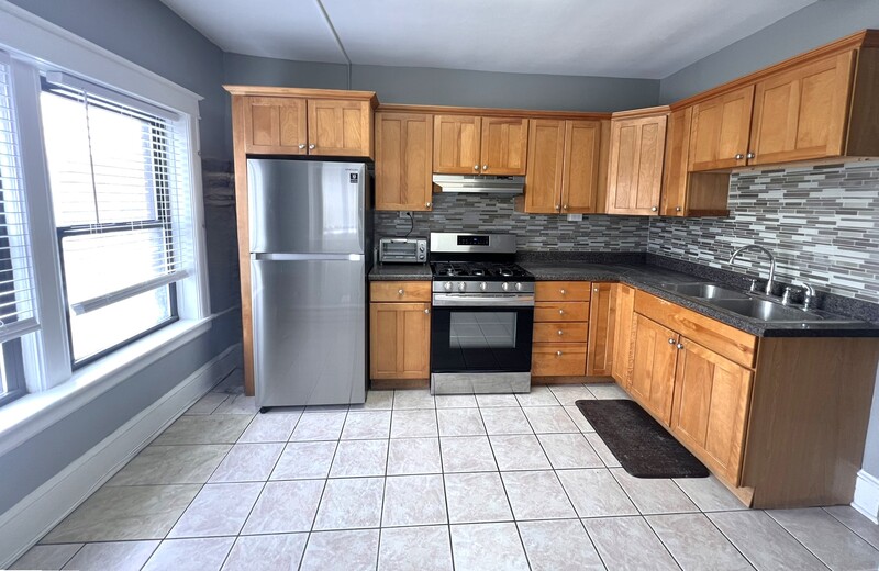 Poughkeepsie Condo: 2 Raymond Avenue