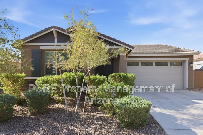 Peoria House: 12537 W Calle De Baca