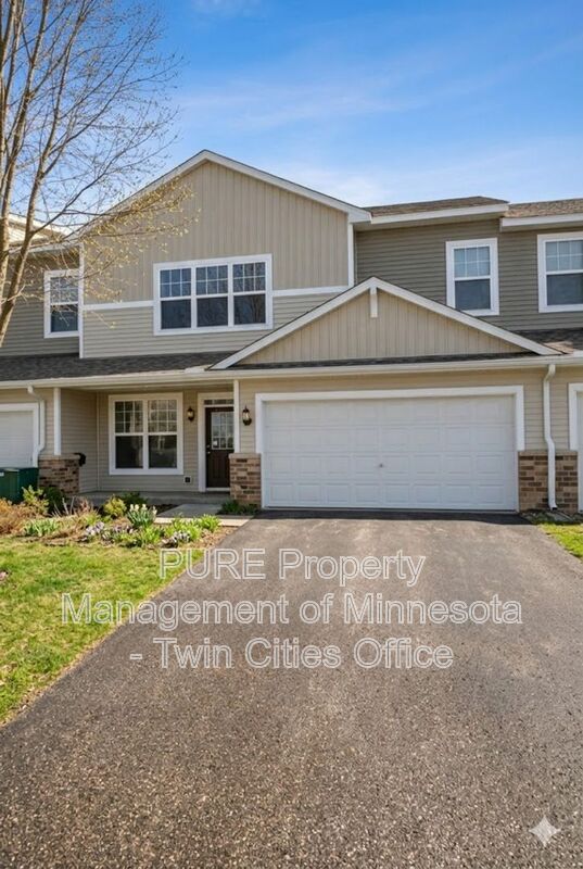 Hugo Townhome: 15584 Empress Ave N