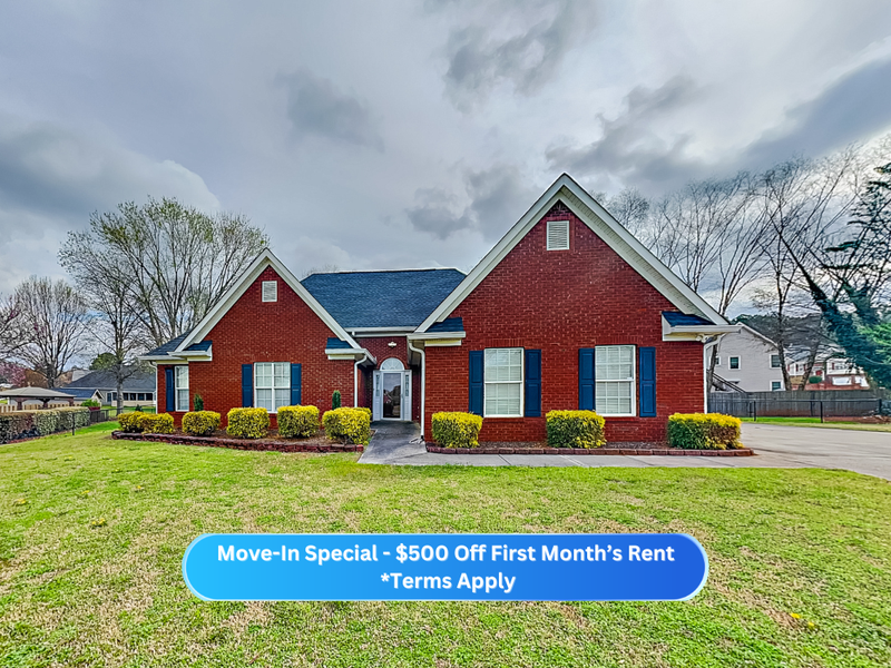 Cartersville House: 17 Derby Way NE