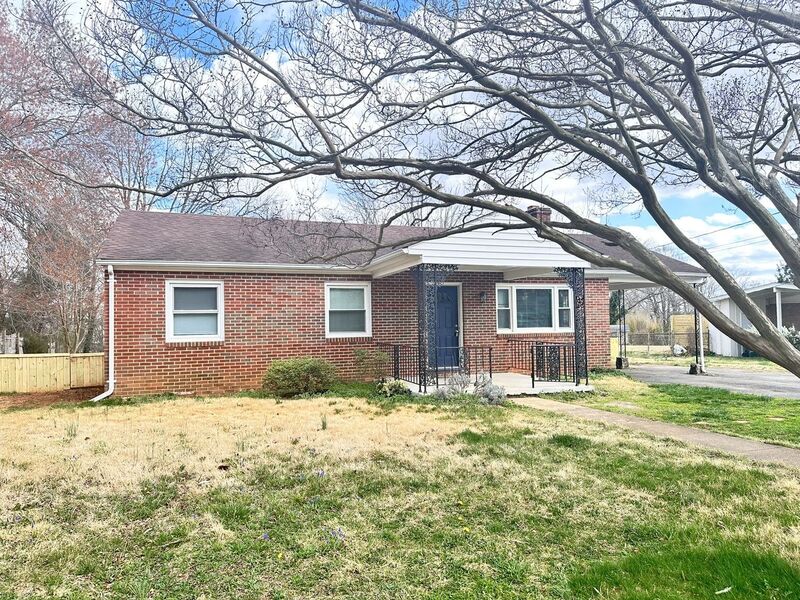 Crozet House: 1270 Peach Tree Drive