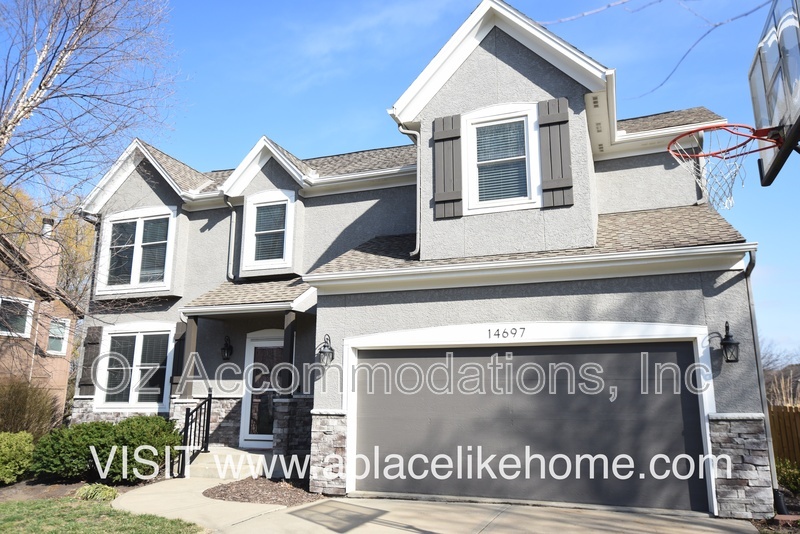 Olathe House: 14697 S Gallery St