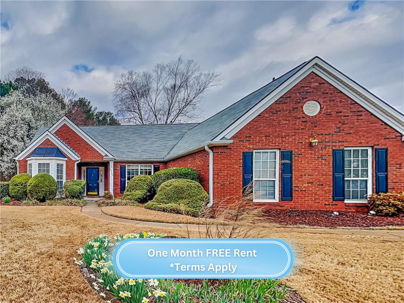 Ackworth House: 2490 Insdale Trce NW