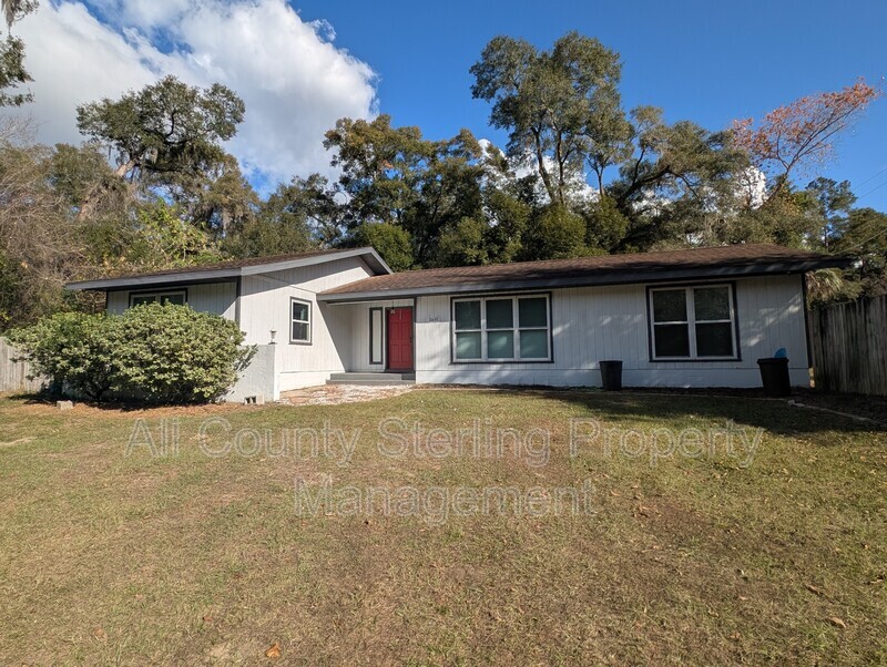 Gainesville House: 2691 SE 31st St